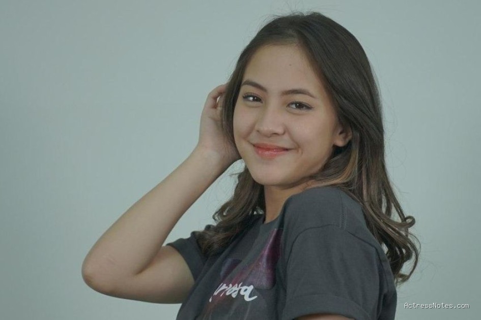 Biodata Adhisty Zara: Agama, Keluarga, Pacar, Fakta dan Karir