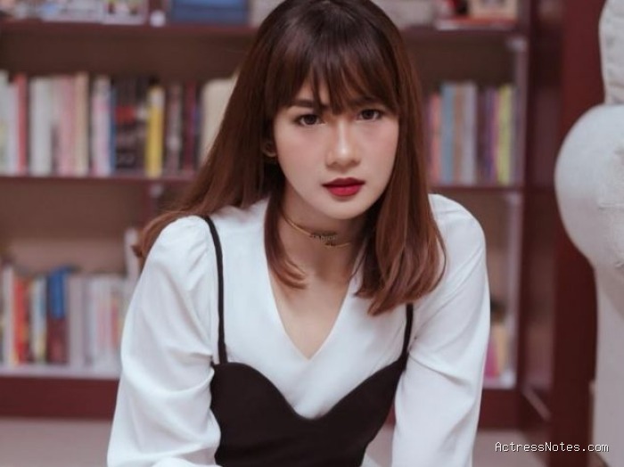 Biodata Adiezty Fersa: Agama, Keluarga, Pacar, Fakta dan Karir