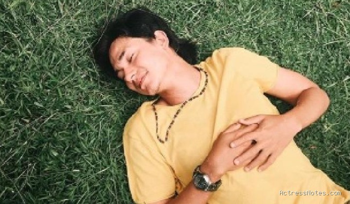 Biodata Adipati Dolken: Agama, Keluarga, Pacar, Fakta dan Karir