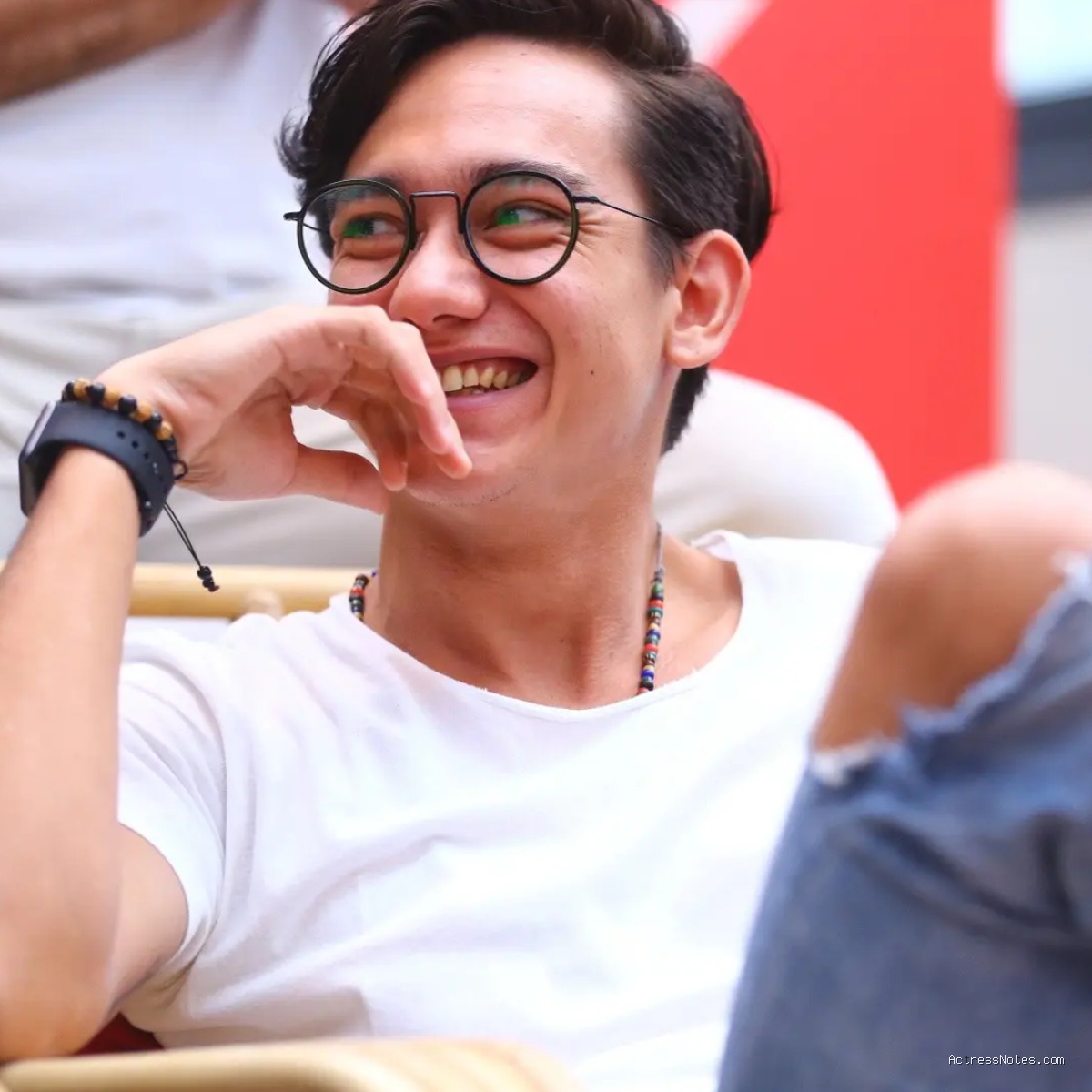 Adipati Dolken: Biodata Lengkap, Agama, Keluarga, Pacar, Karir