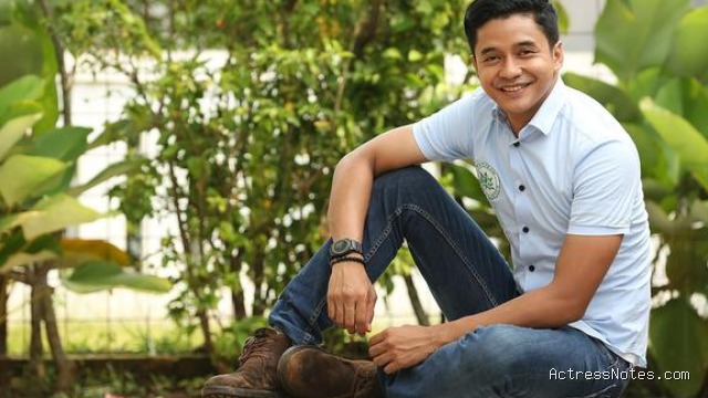 Biodata Adly Fairuz: Agama, Keluarga, Pacar, Fakta dan Karir