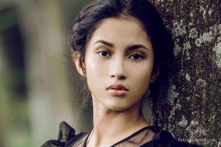 Biodata Aghniny Haque: Agama, Keluarga, Pacar, Fakta dan Karir