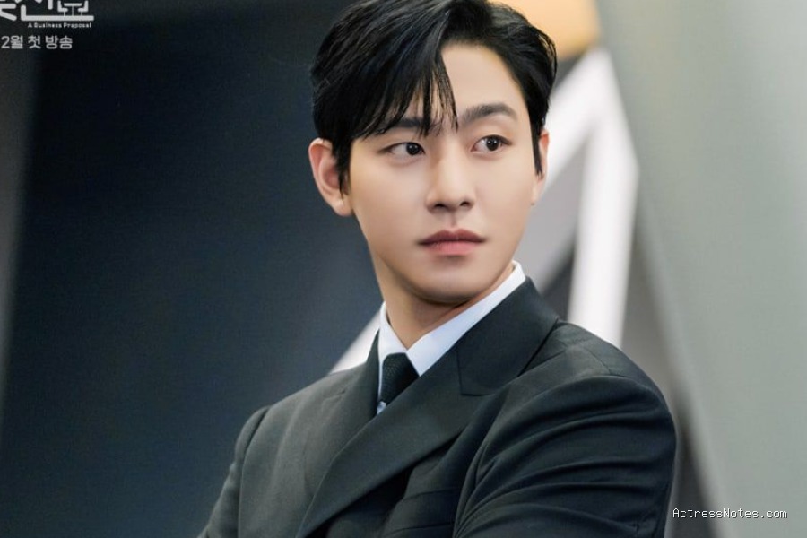 Ahn Hyo Seop Biodata: Agama, Keluarga, Pacar, Fakta & Karir