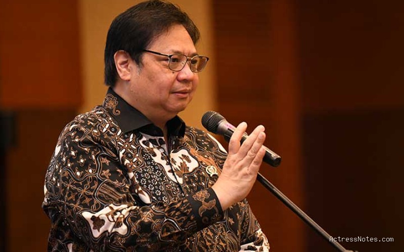 Biodata Airlangga Hartarto: Agama, Keluarga, Pasangan, Fakta dan Karir