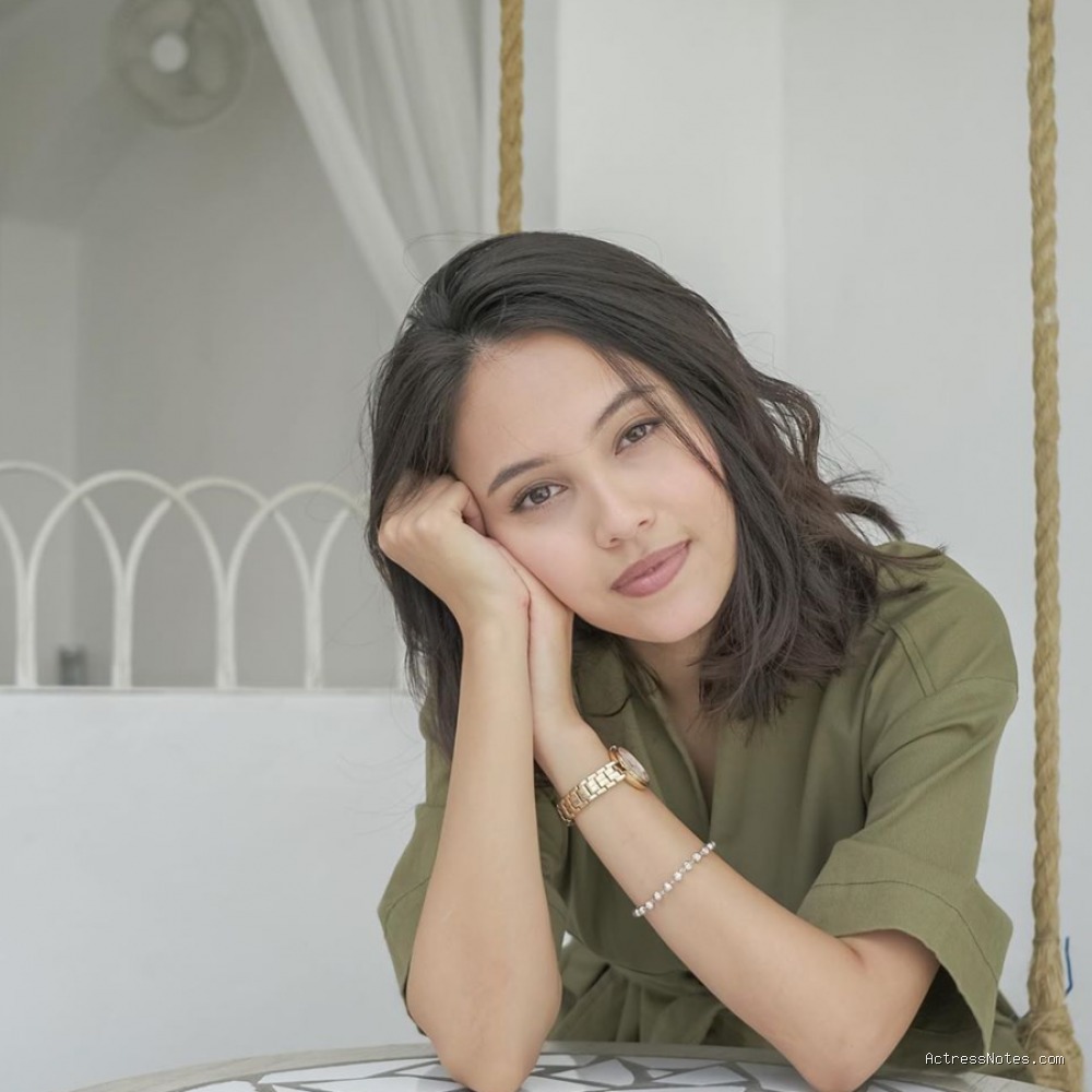 Biodata Anggika Bolsterli: Agama, Keluarga, Pacar, Fakta dan Karir