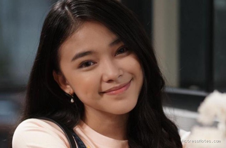 Biodata Anneth Delliecia: Agama, Keluarga, Pacar, Fakta dan Karir