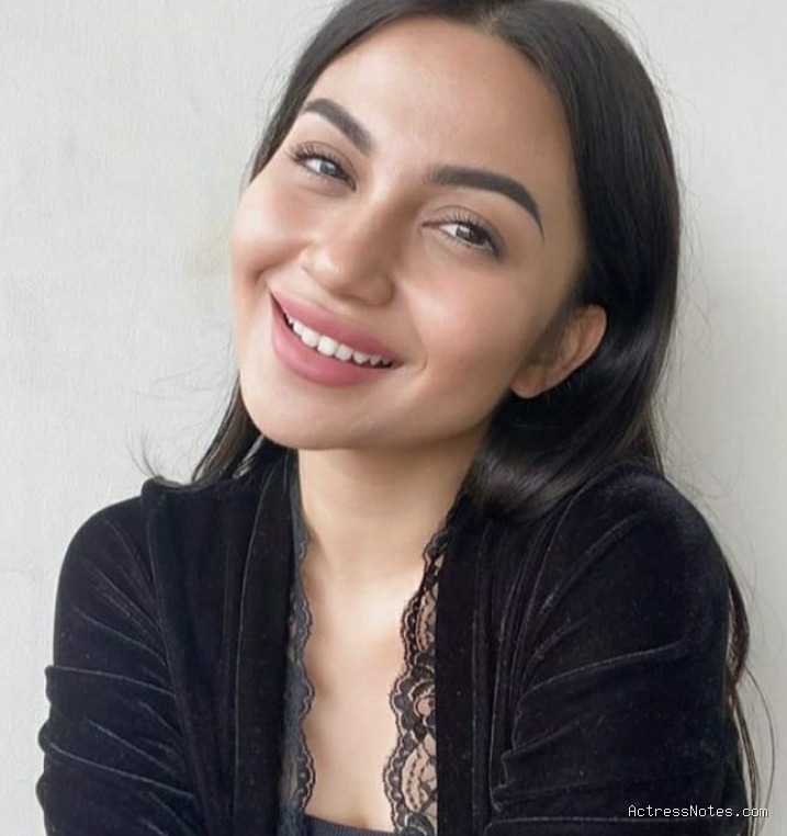 Biodata Ariel Tatum: Agama, Keluarga, Pacar, Fakta dan Karir