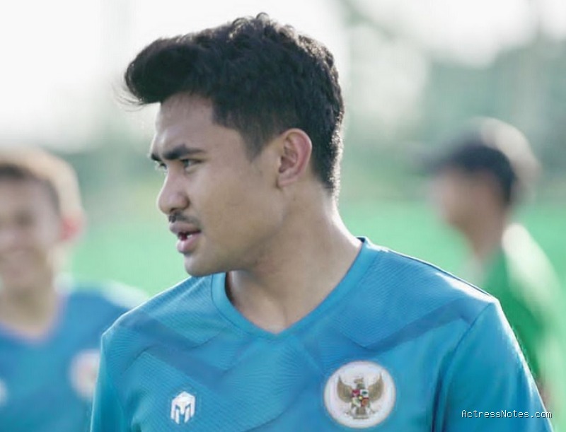 Biodata Asnawi Mangkualam: Agama, Keluarga, Pacar, Fakta dan Karir