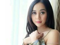 Aura Kasih: Biodata Lengkap, Agama, Keluarga, Pacar, Karir