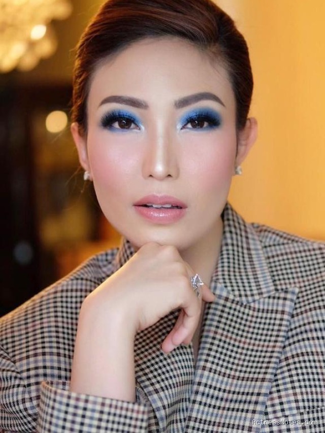 Biodata Ayu Dewi: Agama, Keluarga, Pacar, Fakta dan Karir