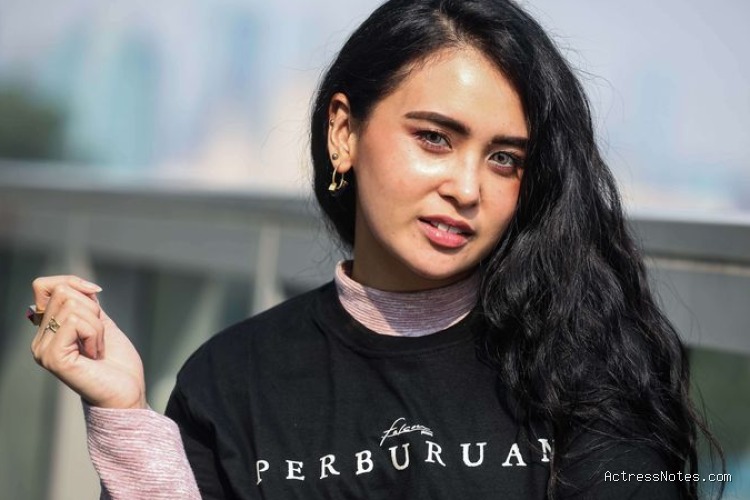 Ayushita: Biodata Lengkap, Agama, Keluarga, Karir, dan Fakta