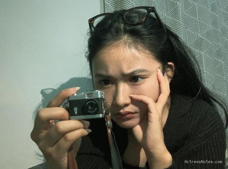 Biodata Adinda Azani: Agama, Keluarga, Pacar, Fakta dan Karir