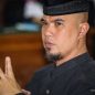 Biodata Ahmad Dhani: Agama, Keluarga, Pacar, Karir & Fakta
