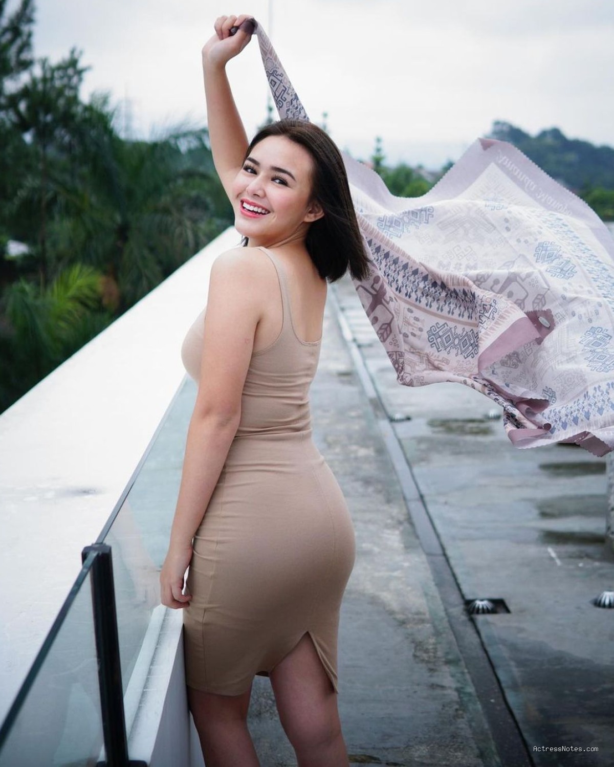 Biodata Amanda Manopo: Agama, Keluarga, Pacar, Fakta dan Karir