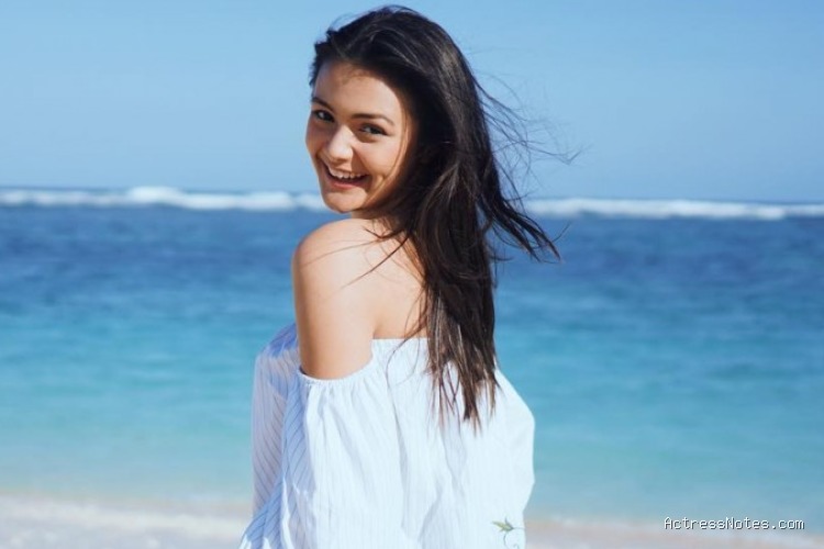 Biodata Amanda Rawles: Agama, Keluarga, Pacar, Fakta dan Karir