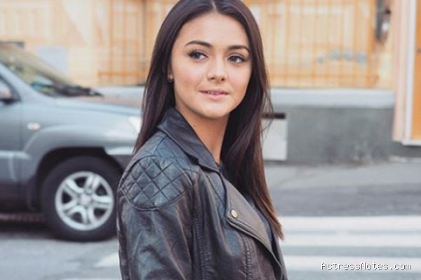 Biodata Amanda Rawles: Agama, Keluarga, Pacar, Fakta dan Karir
