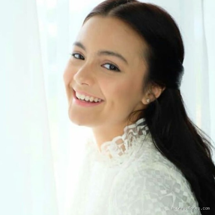 Biodata Amanda Rawles: Agama, Keluarga, Pacar, Fakta dan Karir