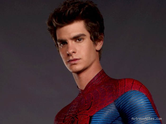 Biodata Andrew Garfield: Agama, Keluarga, Pacar, Fakta dan Karir