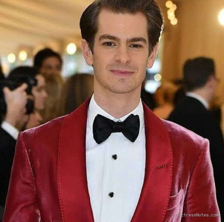 Biodata Andrew Garfield: Agama, Keluarga, Pacar, Fakta dan Karir