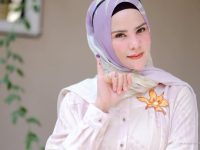 Biodata Angel Lelga: Agama, Keluarga, Pacar, Karir & Fakta