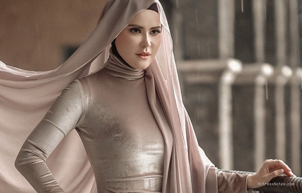 Biodata Angel Lelga: Agama, Keluarga, Pacar, Fakta dan Karir