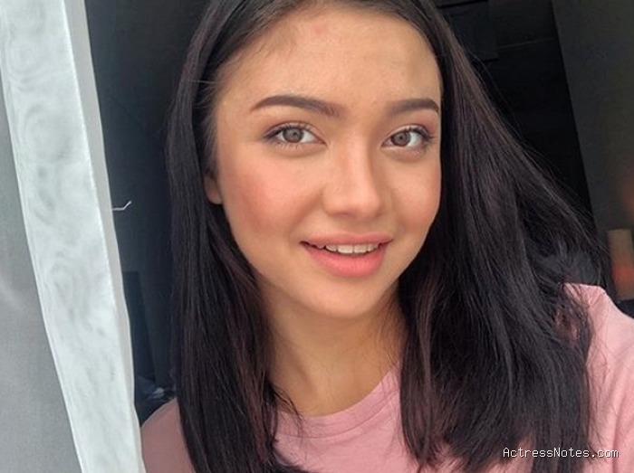 Biodata Angela Gilsha: Agama, Keluarga, Pacar, Fakta dan Karir