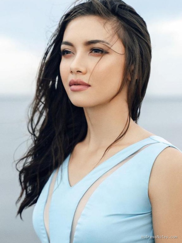 Biodata Angela Gilsha: Agama, Keluarga, Pacar, Karir