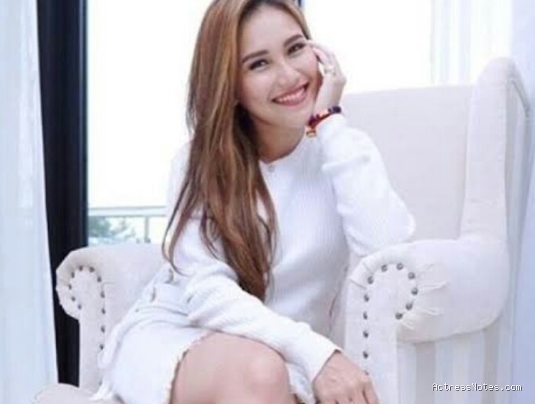 Biodata Ayu Ting Ting: Agama, Keluarga, Pacar, dan Perjalanan Karir
