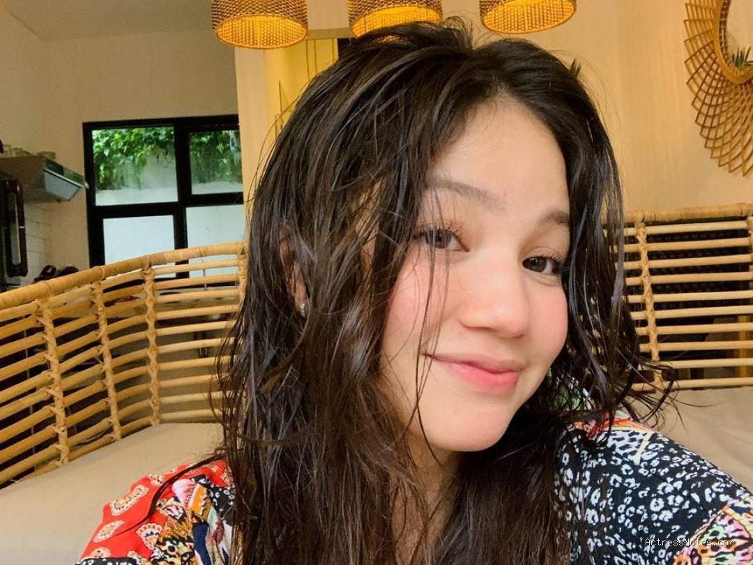 Biodata Bella Graceva: Agama, Keluarga, Pacar, Fakta dan Karir