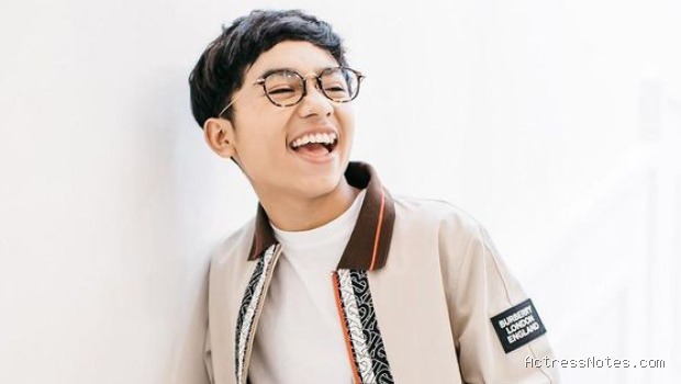 Biodata Betrand Peto: Agama, Keluarga, Pacar, dan Perjalanan Karir