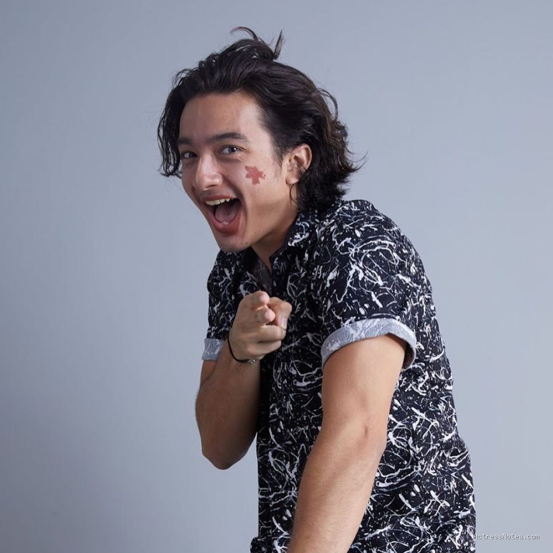 Biodata Bryan Domani: Agama, Keluarga, Pacar, Fakta dan Karir