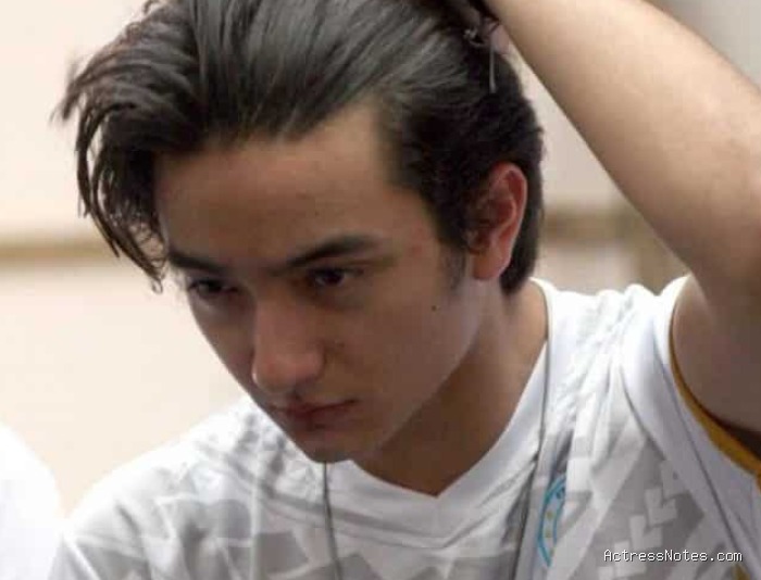 Biodata Bryan Domani: Agama, Keluarga, Pacar, Fakta dan Karir