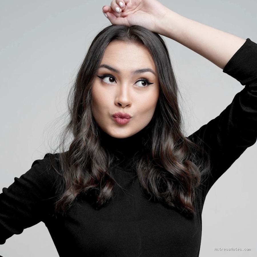 Biodata Caitlin Halderman: Agama, Keluarga, Pacar, Fakta dan Karir