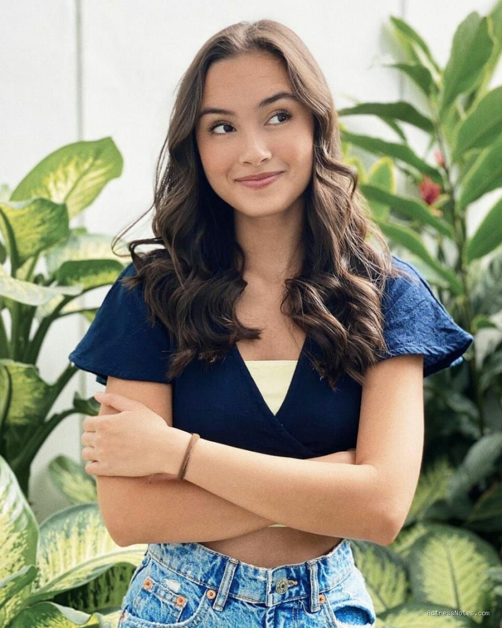 Biodata Caitlin Halderman: Agama, Keluarga, Pacar, Fakta dan Karir