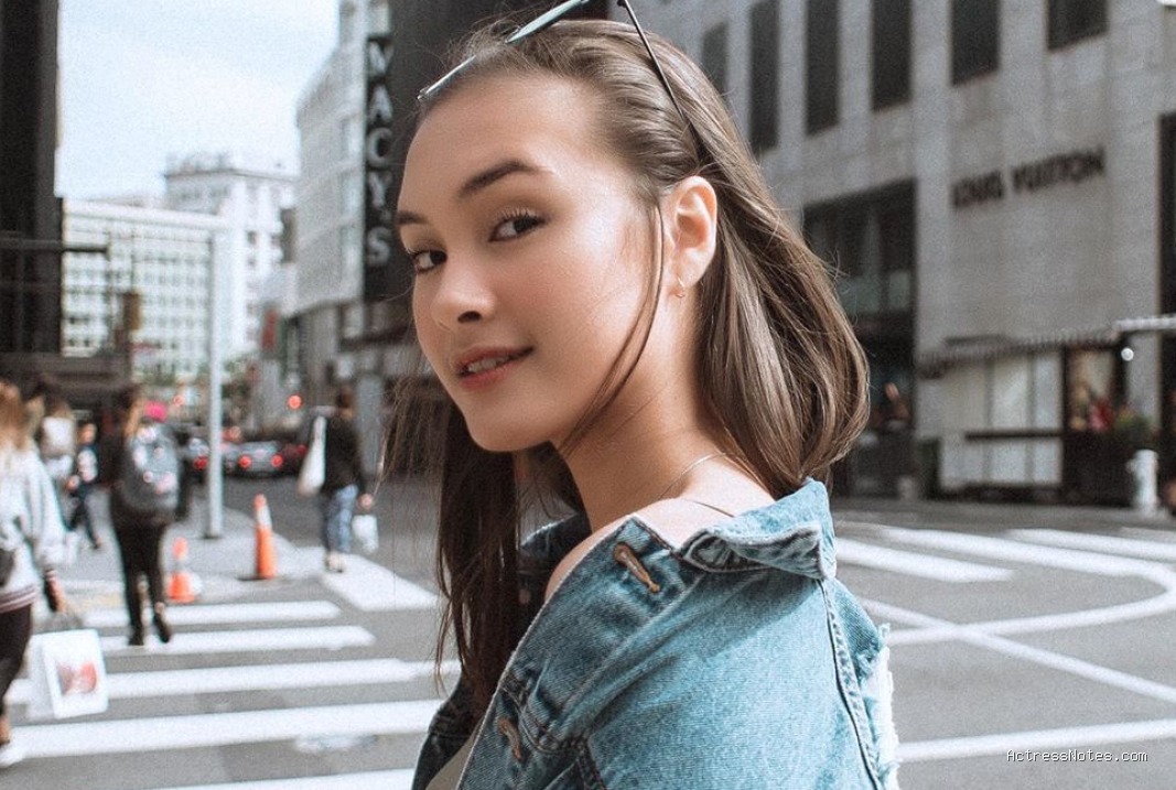 Biodata Caitlin Halderman: Agama, Keluarga, Pacar, Fakta dan Karir