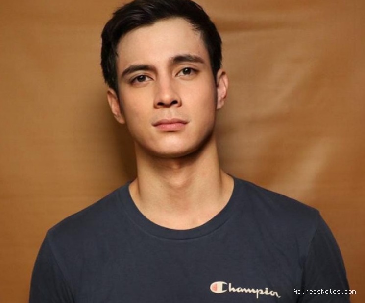 Biodata Carlo Milk: Agama, Keluarga, Pacar, Fakta dan Karir