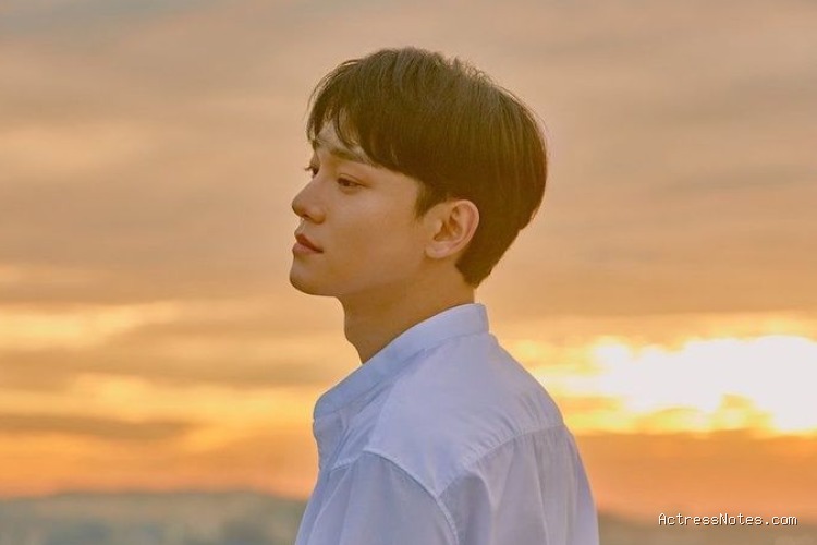 Biodata Chen Exo: Agama, Keluarga, Pacar, Fakta dan Karir