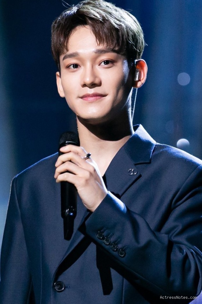 Biodata Chen Exo: Agama, Keluarga, Pacar, Fakta dan Karir
