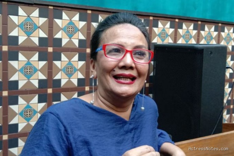 Biodata Christine Hakim: Agama, Keluarga, Pacar, Fakta dan Karir