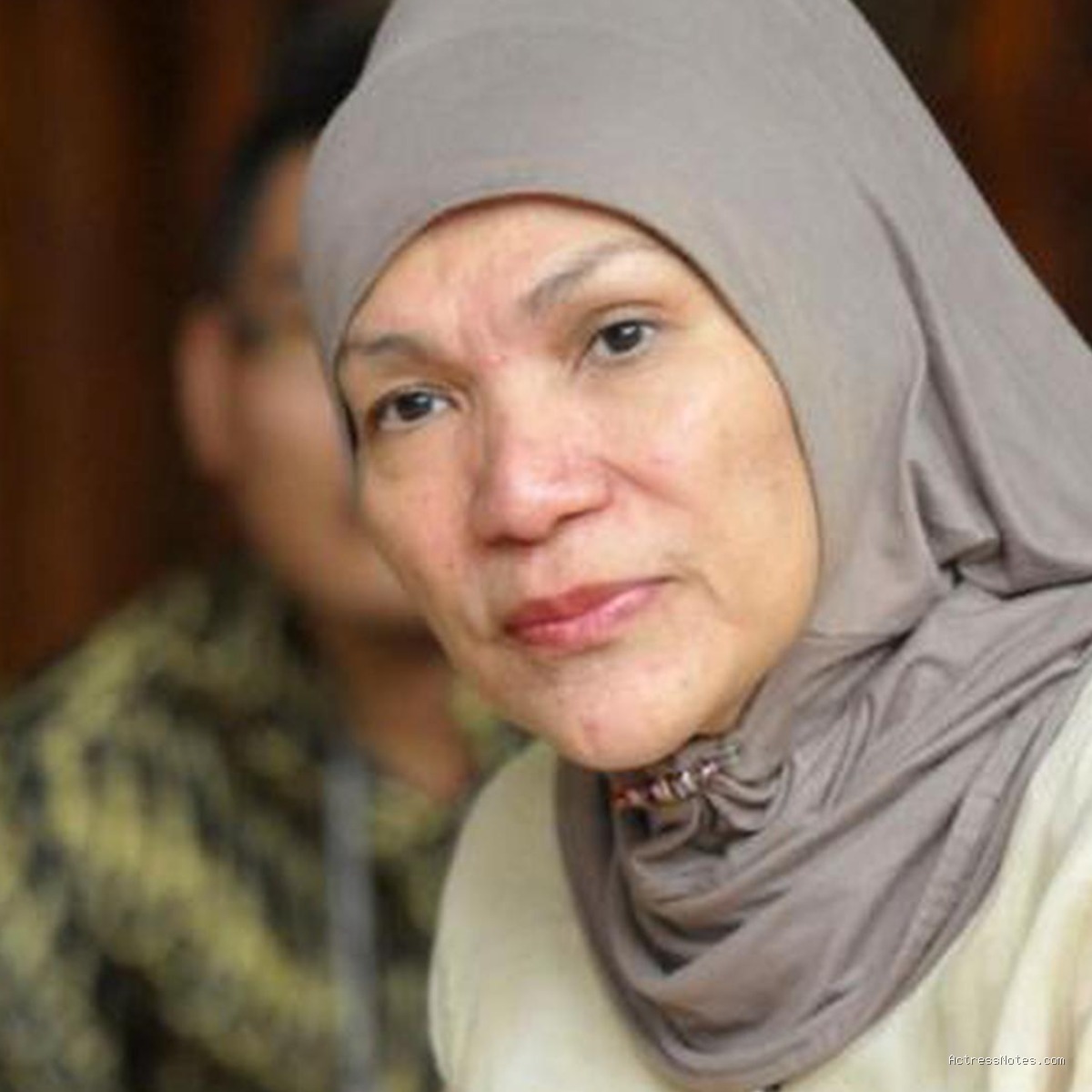 Biodata Dorce Gamalama: Agama, Keluarga, Pacar, Fakta dan Karir