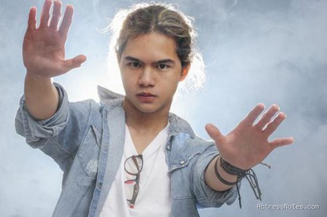Biodata Dul Jaelani: Agama, Keluarga, Pacar, Fakta dan Karir