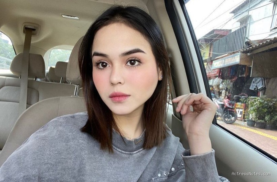 Biodata Edelenyi Laura: Agama, Keluarga, Pacar, Fakta dan Karir