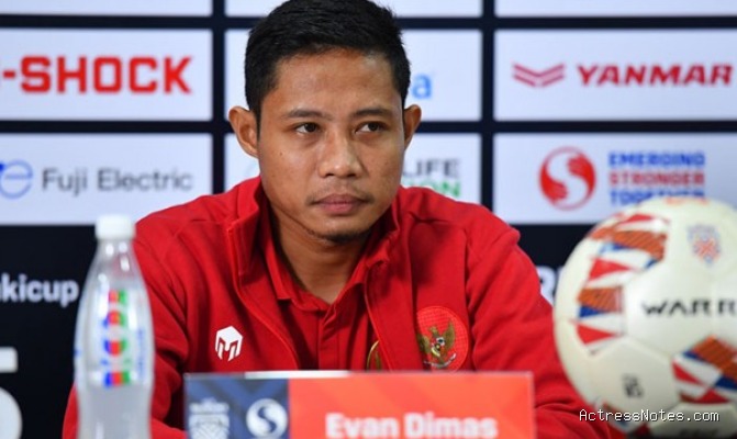 Biodata Evan Dimas: Agama, Keluarga, Pacar, Fakta dan Karir