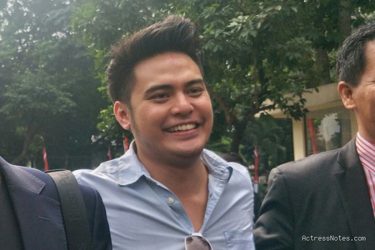 Biodata Galih Ginanjar: Agama, Keluarga, Pacar, Fakta dan Karir