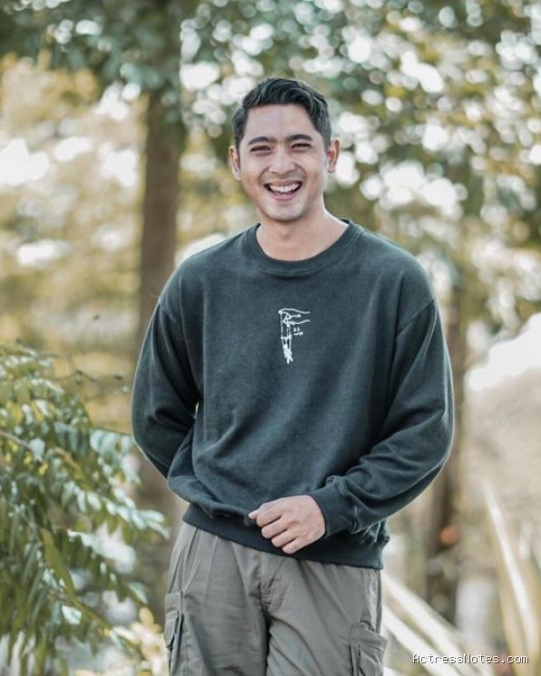 Biodata Lengkap Arya Saloka: Agama, Keluarga, Pacar, Karir