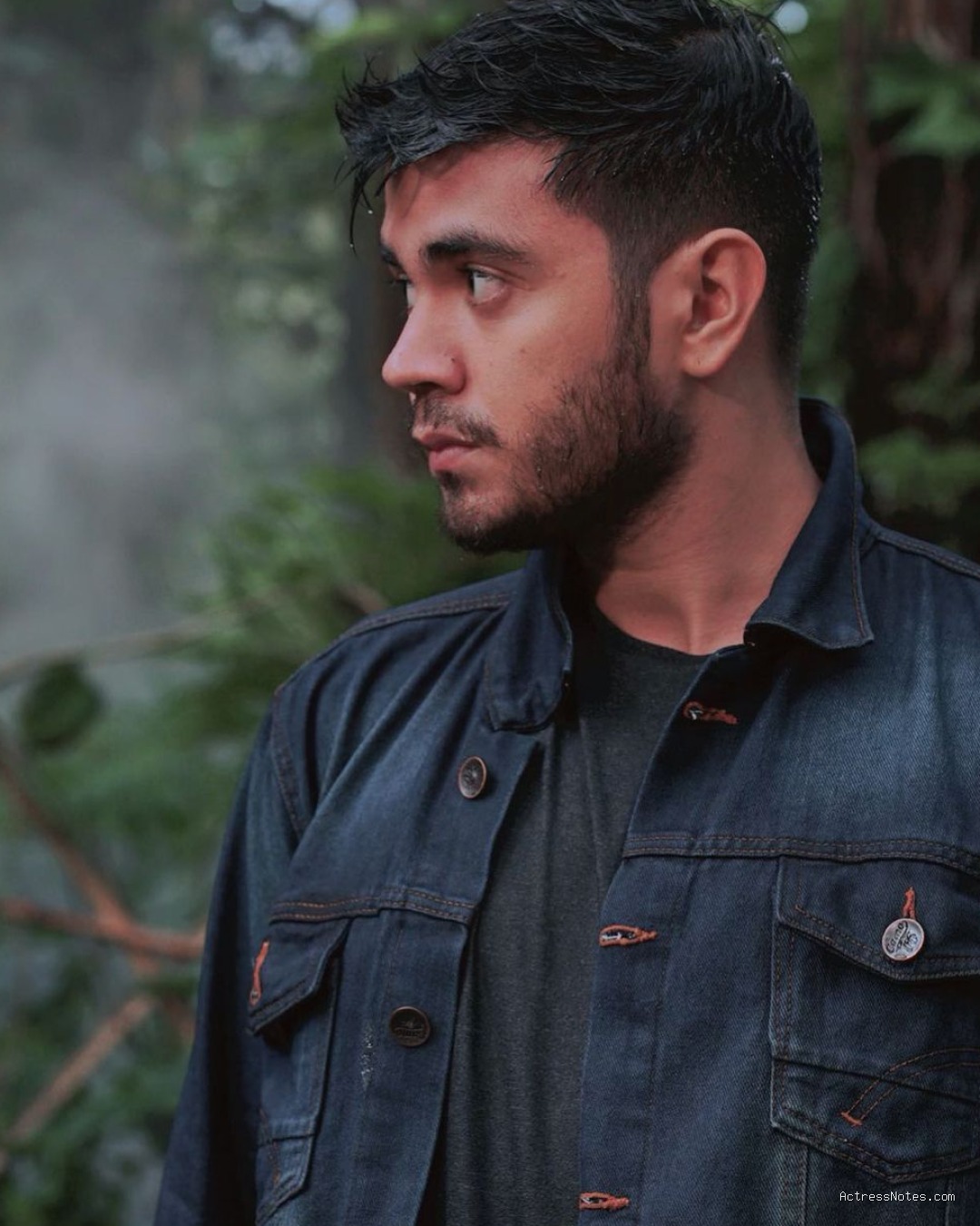 Bryan Mckenzie: Biodata, Agama, Keluarga, Pacar, Karir