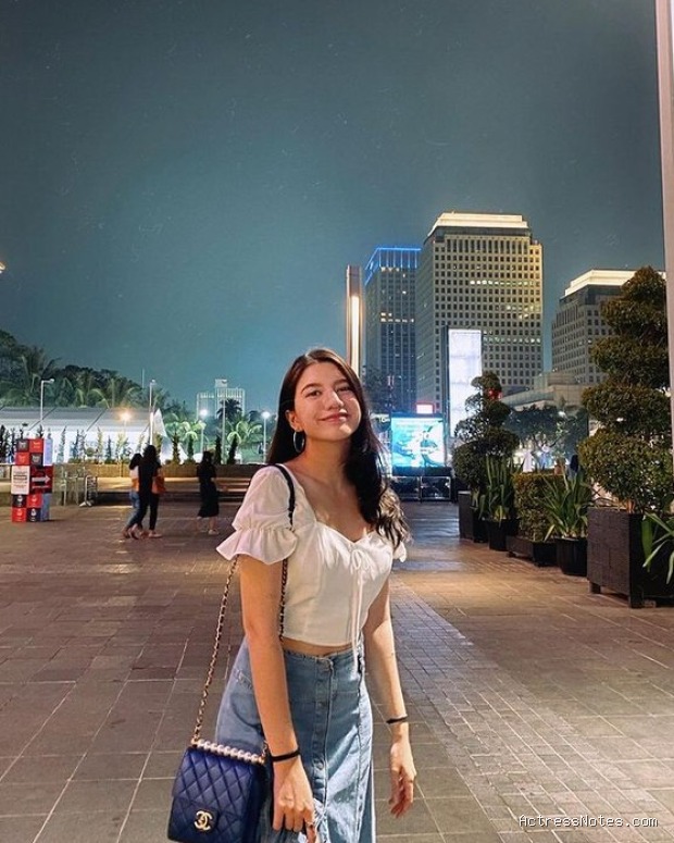 Biodata Cassandra Lee: Agama, Keluarga, Pacar, Fakta dan Karir