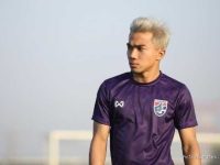 Chanathip Songkrasin: Biodata Lengkap, Agama, Keluarga, Pacar, Karir