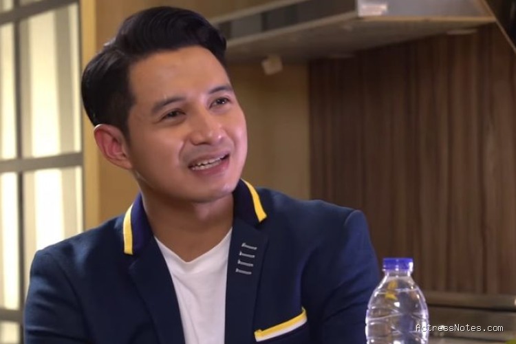 Biodata Chand Kelvin: Agama, Keluarga, Pacar, Fakta dan Karir