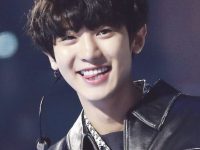 chanyeol-exo-biodata-agama-keluarga-pacar-fakta-karir-19840 Chanyeol EXO: Biodata, Agama, Keluarga, Pacar, Fakta & Karir